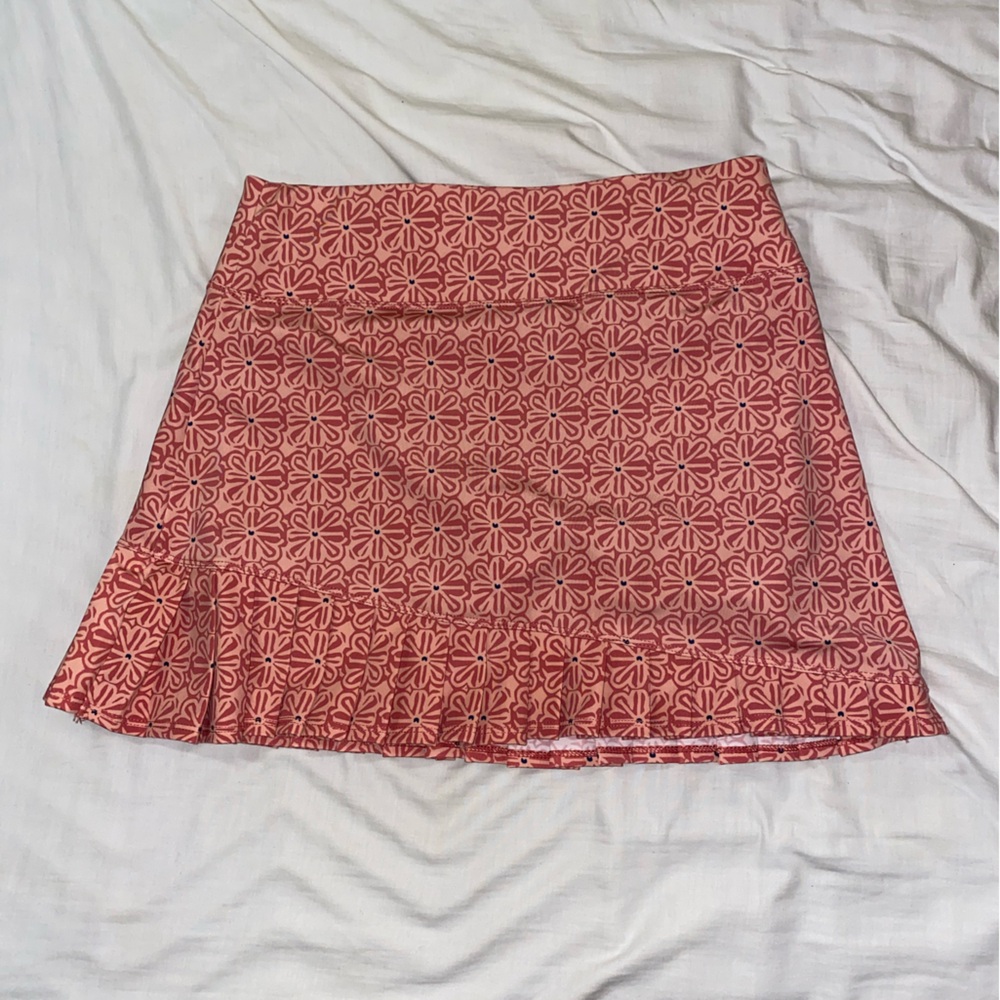 Pink golf/tennis/mini skirt with built-in shorts